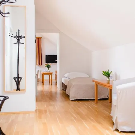 Apartment Stranachwirt *